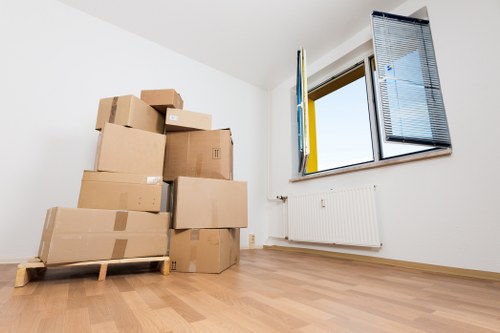 Home and business self storage options in Collierrow